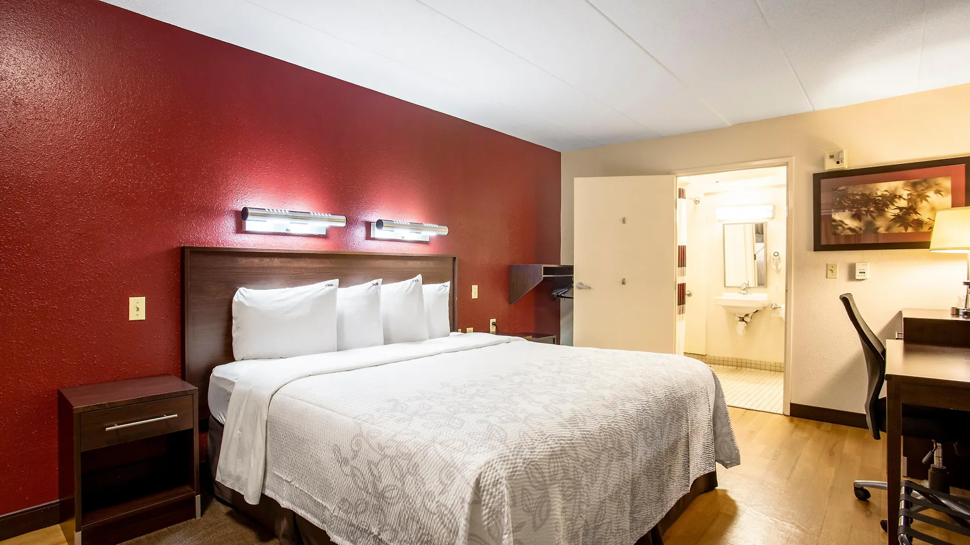 Red Roof Inn Plus+ St. Louis - Forest Park / Hampton Ave. Отель