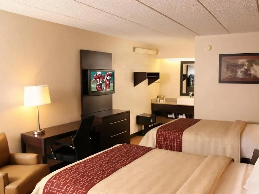 Отель Red Roof Inn Plus+ St. Louis - Forest Park / Hampton Ave.