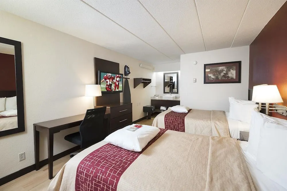 Red Roof Inn Plus+ St. Louis - Forest Park / Hampton Ave. Сент-Луис