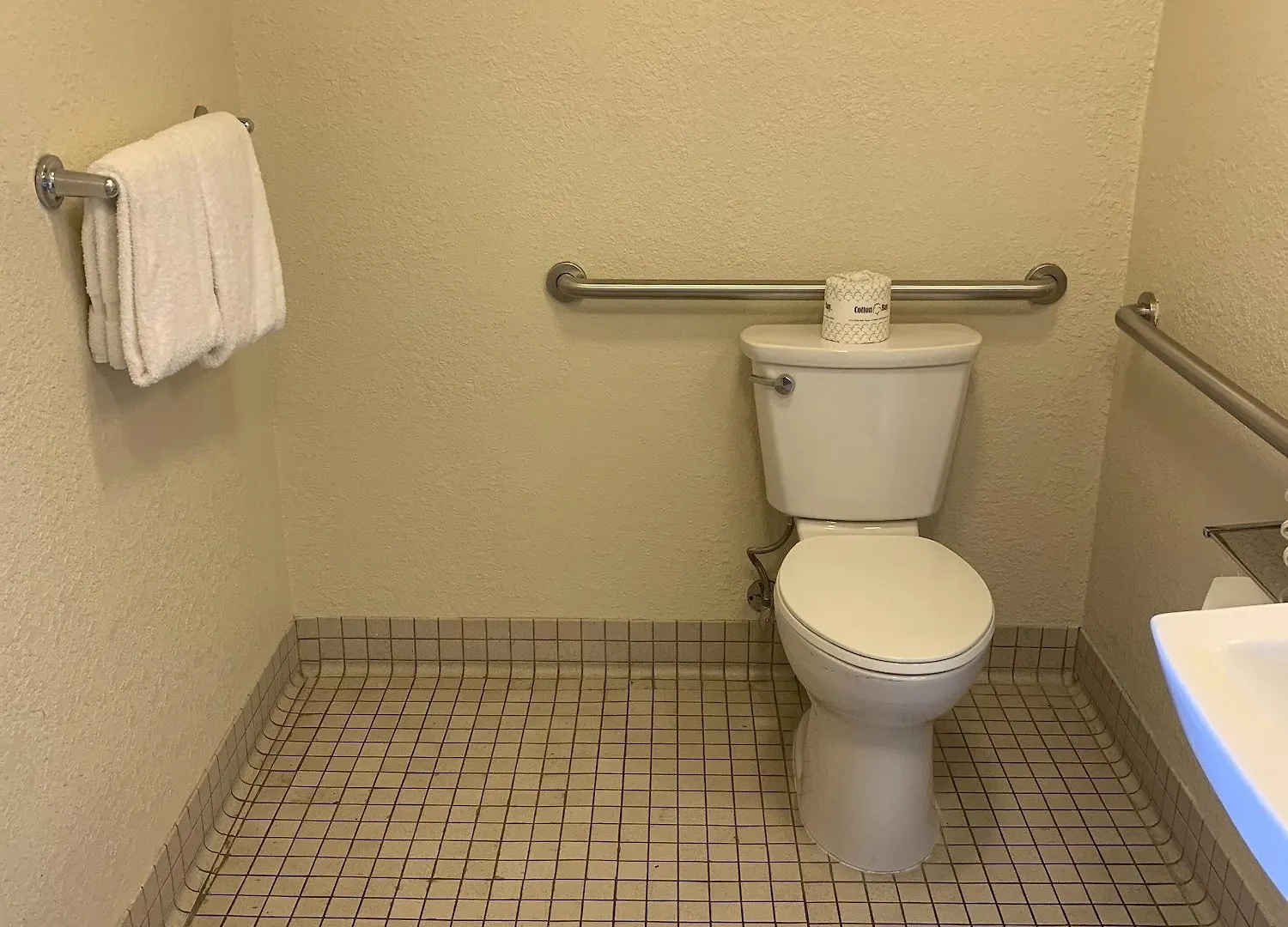 Red Roof Inn Plus+ St. Louis - Forest Park / Hampton Ave. Hotel Saint Louis