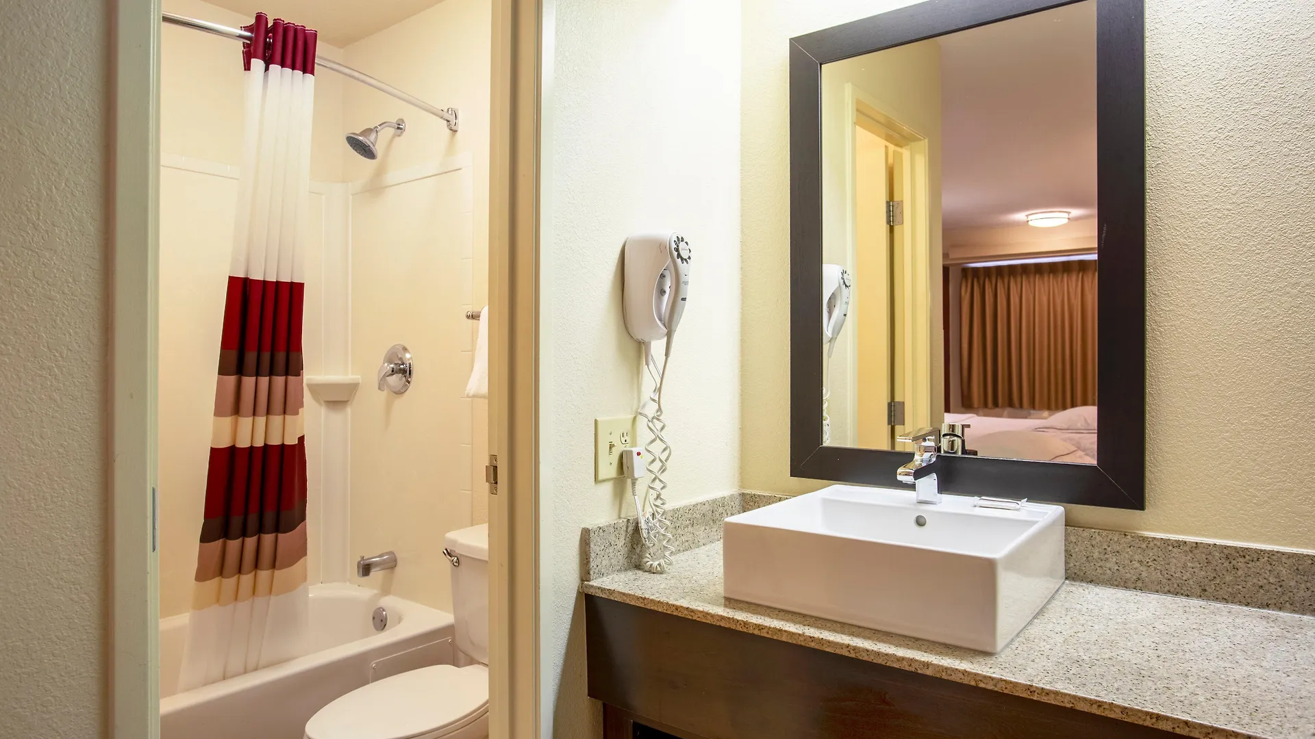 Red Roof Inn Plus+ St. Louis - Forest Park / Hampton Ave. Stati Uniti