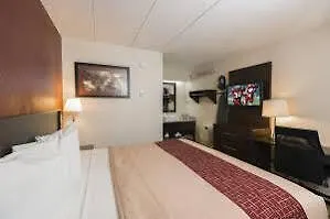 Red Roof Inn Plus+ St. Louis - Forest Park / Hampton Ave. Hotel Saint Louis